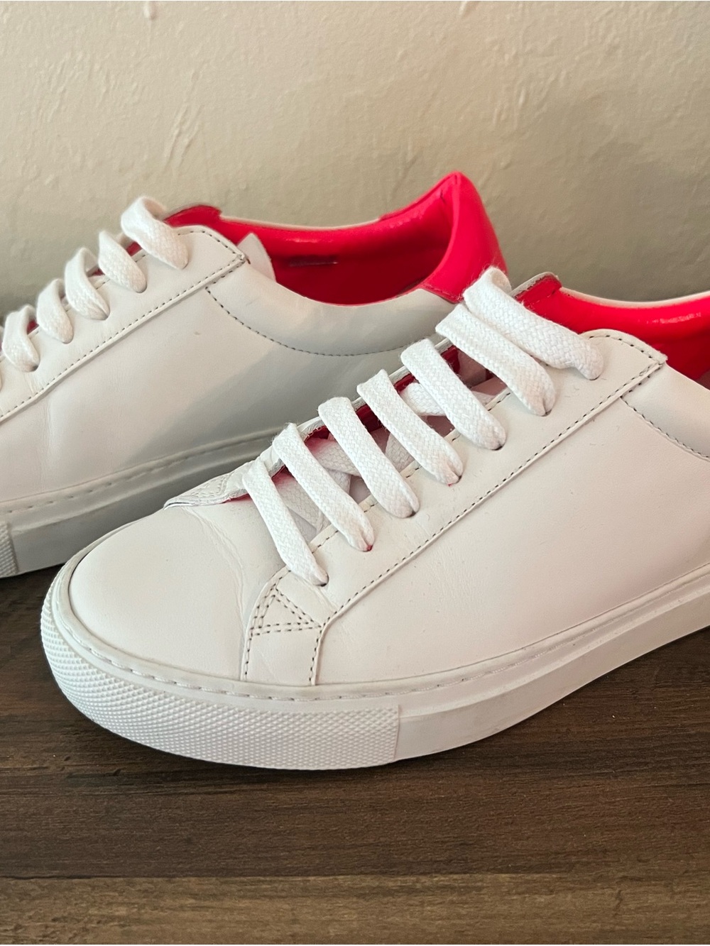 Authentic Givenchy Urban Street White Leather Sneakers with Hot Pink Accent - Picture 4 of 9